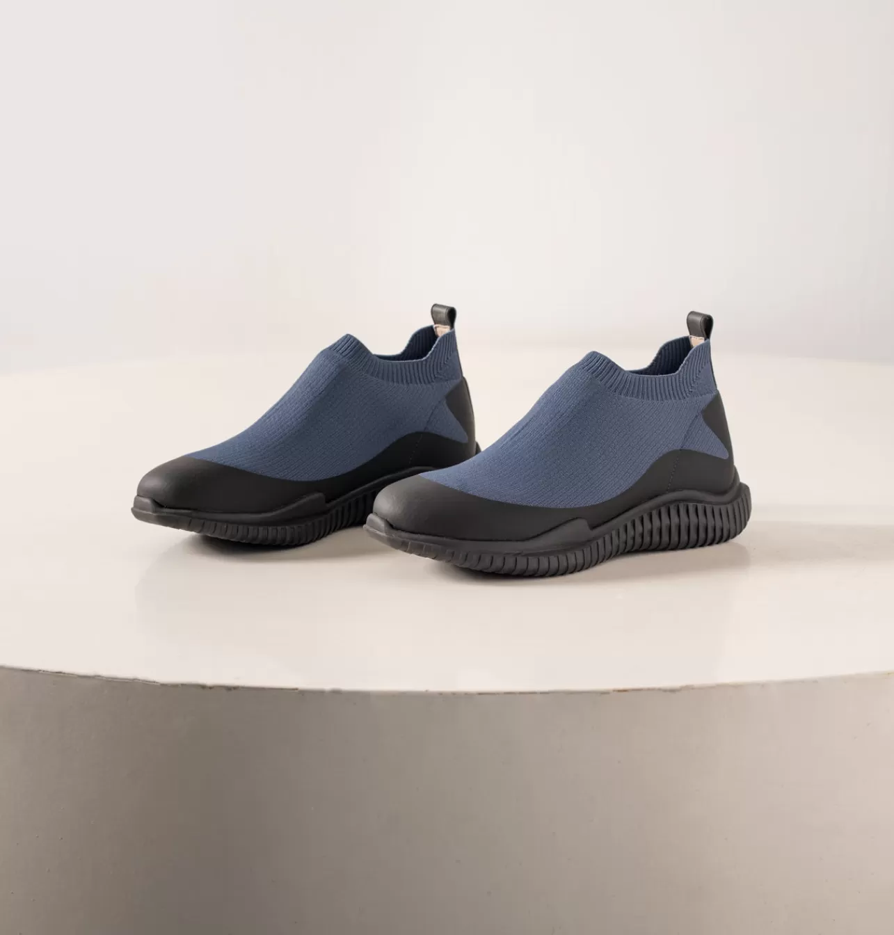 Daniella Lehavi Runner Stretch Low