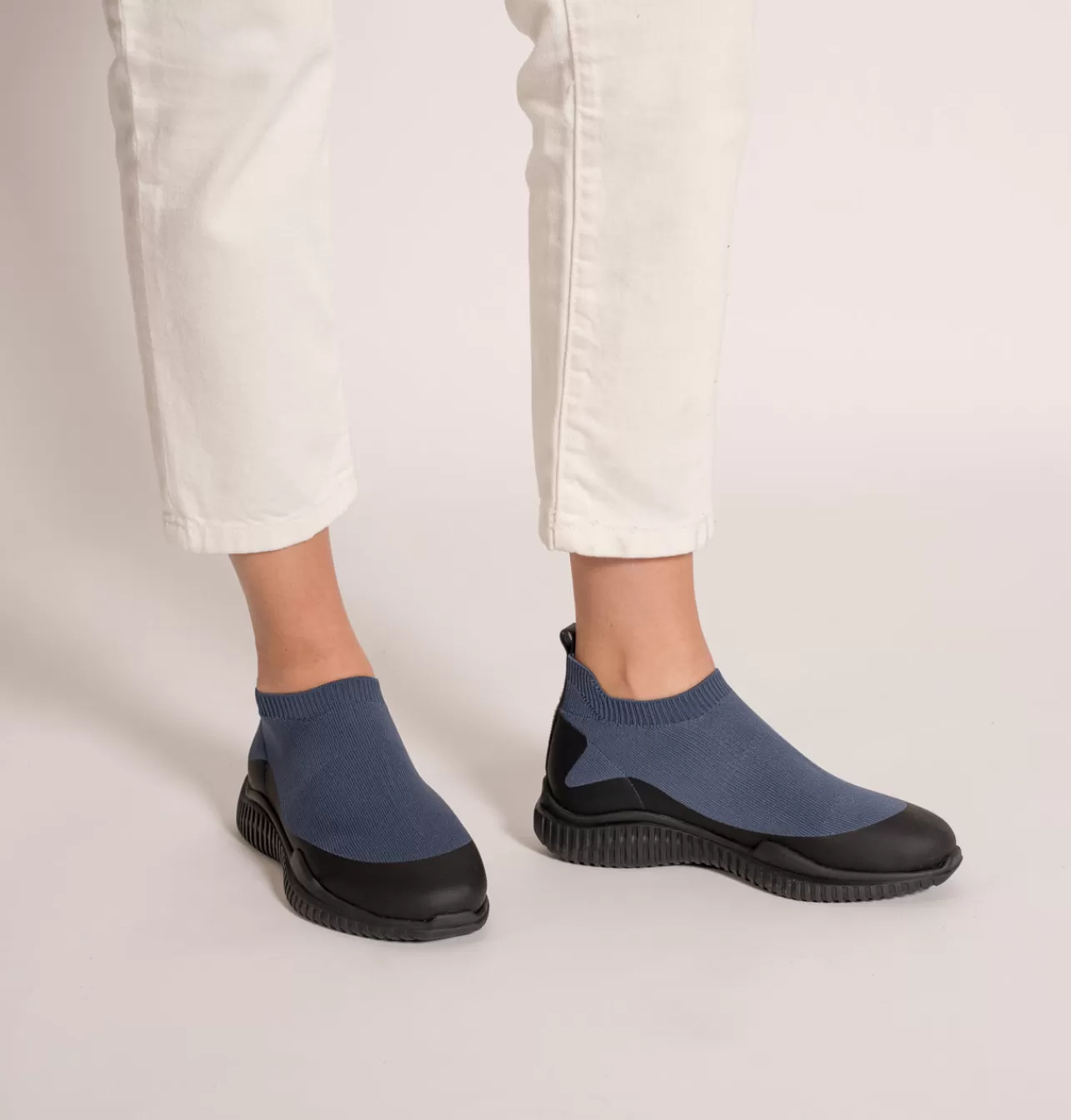 Daniella Lehavi Runner Stretch Low