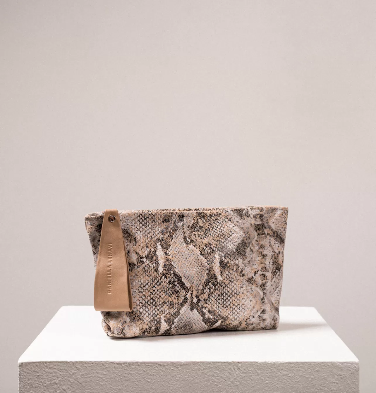 Women Daniella Lehavi Vega Small Clutch
